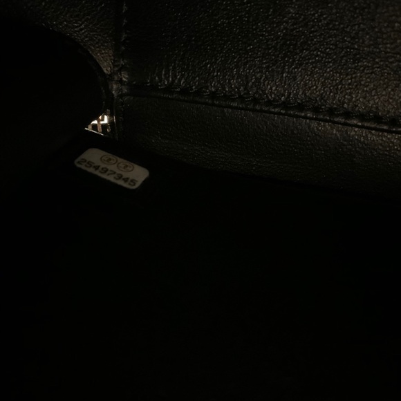 Chanel CC Filigree Vanity Small Black - Picture 7 of 17